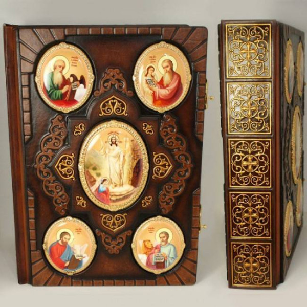Євангеліє в шкіряній палітурці з латунними накладками в позолоті арт. 2.7.1236лп-2