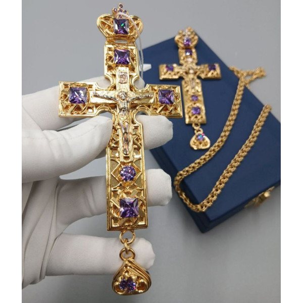 Хрест для священнослужителя латунний позолочений зі вставками і литним розп'яттям арт. BJ0142LP